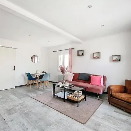 Maison Avec Terrasse A Quelques Minutes De La Place Morny