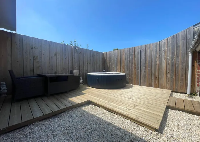 Casa de Férias Maison Avec Terrasse A Quelques Minutes De La Place Morny Deauville